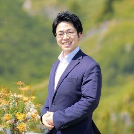 小林利之